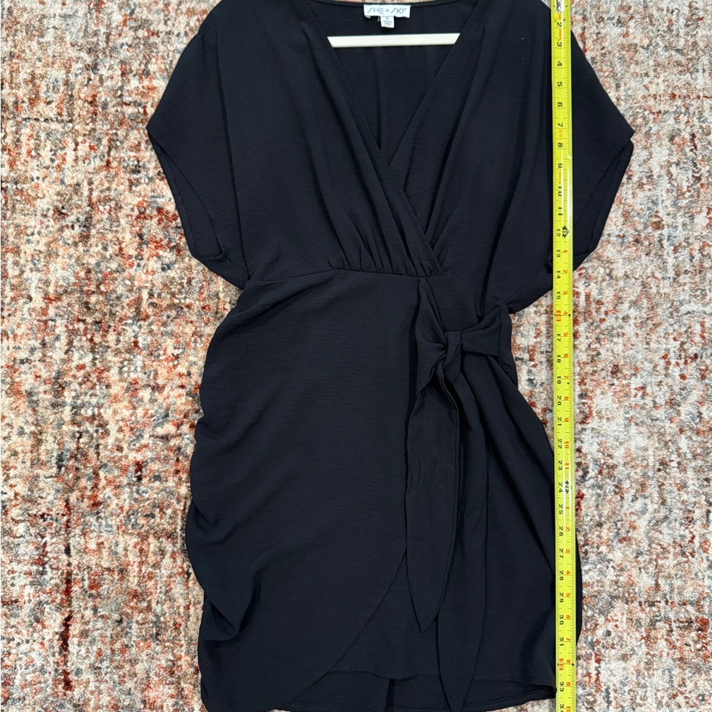 She + Sky Black Wrap Mini Dress Side Tie V-Neck Size Small Flowy - Picture 3 of 7